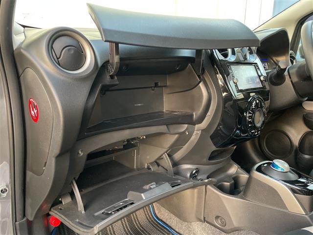 ノート e-パワー X 純正SDナビ フルセグTV 全方位カメラ ETC 前後ドライブレコーダー 前後コーナーセンサー SUPER CAT(SCRX-R203)レーダー 純正アルミホイール 純正フロアマット スマートキー(38枚目)