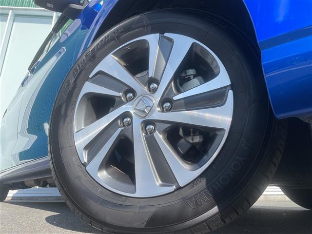 フリードハイブリッド ハイブリッド・G 純正SDナビ ワンセグTV 両側パワースライドドア バックカメラ レーダークルーズコントロール 前後ドライブレコーダー コーナーセンサー ビルトインETC 前席シートヒーター 純正アルミホイール(18枚目)