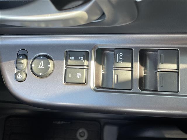 フリードハイブリッド ハイブリッド・G 純正SDナビ ワンセグTV 両側パワースライドドア バックカメラ レーダークルーズコントロール 前後ドライブレコーダー コーナーセンサー ビルトインETC 前席シートヒーター 純正アルミホイール(38枚目)