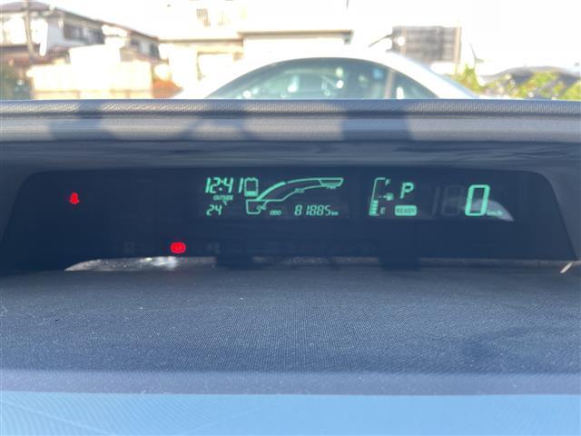 アクア S 純正SDナビ フルセグTV バックカメラ 前席シートヒーター 純正フロアマット フロントフォグランプ ドアバイザー スマートキー プッシュスタート オートライト キセノンヘッドライト 横滑り防止機能(4枚目)