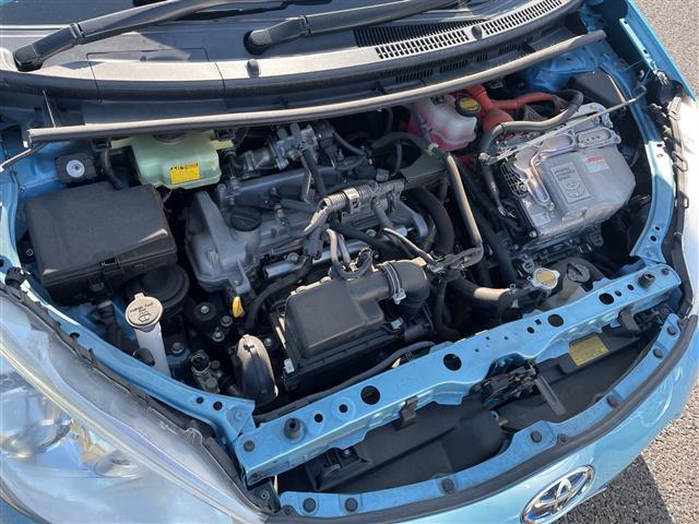 アクア S 純正SDナビ フルセグTV バックカメラ 前席シートヒーター 純正フロアマット フロントフォグランプ ドアバイザー スマートキー プッシュスタート オートライト キセノンヘッドライト 横滑り防止機能(12枚目)