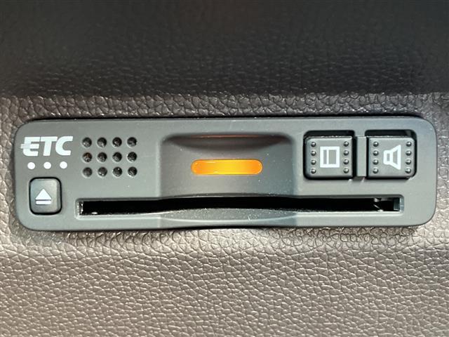 フリードハイブリッド ハイブリッド・Ｇホンダセンシング　純正ＳＤナビ　ワンセグＴＶ　両側パワースライドドア　バックカメラ　クルーズコントロール　前席シートヒーター　コーナーセンサー　純正ドライブレコーダー　ビルトインＥＴＣ　純正フロアマット（5枚目）