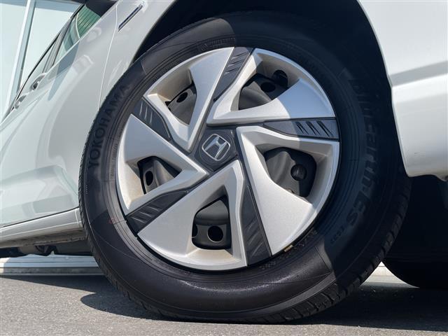 フリードハイブリッド ハイブリッド・Ｇホンダセンシング　純正ＳＤナビ　ワンセグＴＶ　両側パワースライドドア　バックカメラ　クルーズコントロール　前席シートヒーター　コーナーセンサー　純正ドライブレコーダー　ビルトインＥＴＣ　純正フロアマット（18枚目）