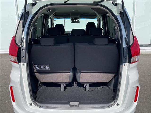 フリードハイブリッド ハイブリッド・Ｇホンダセンシング　純正ＳＤナビ　ワンセグＴＶ　両側パワースライドドア　バックカメラ　クルーズコントロール　前席シートヒーター　コーナーセンサー　純正ドライブレコーダー　ビルトインＥＴＣ　純正フロアマット（31枚目）