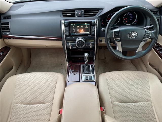 マークＸ ２５０Ｇ　リラックスセレクション　純正ナビ　ＥＴＣ　バックカメラ　ドライブレコーダー前後　前席パワーシート　ＭＴモード付ＡＴ　純正フロアマット　ＣＤチェンジャー　ドアバイザー　プッシュスタート　エンジンスターター付　ドアバイザー（2枚目）