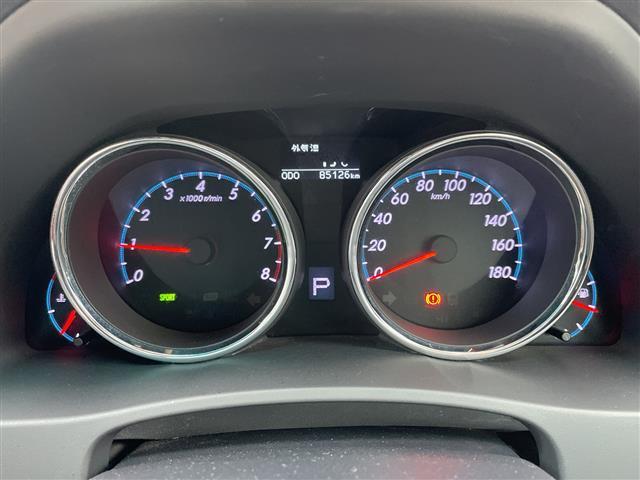 マークＸ ２５０Ｇ　リラックスセレクション　純正ナビ　ＥＴＣ　バックカメラ　ドライブレコーダー前後　前席パワーシート　ＭＴモード付ＡＴ　純正フロアマット　ＣＤチェンジャー　ドアバイザー　プッシュスタート　エンジンスターター付　ドアバイザー（3枚目）