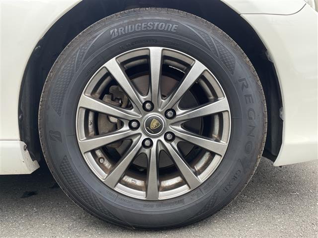 マークＸ ２５０Ｇ　リラックスセレクション　純正ナビ　ＥＴＣ　バックカメラ　ドライブレコーダー前後　前席パワーシート　ＭＴモード付ＡＴ　純正フロアマット　ＣＤチェンジャー　ドアバイザー　プッシュスタート　エンジンスターター付　ドアバイザー（8枚目）