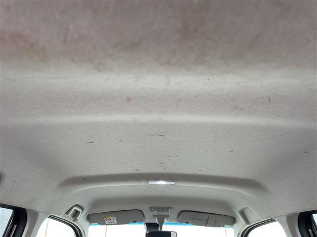 ムーヴ カスタム　ＲＳ　ＳＡＩＩ　スピーダー製ポータブルナビ　純正１５インチアルミホイール　ＬＥＤヘッドライト　フロントフォグランプ　オートライト　プッシュスタート／スマートキー　スペアキー　後方コーナーセンサー　ベンチシート（13枚目）