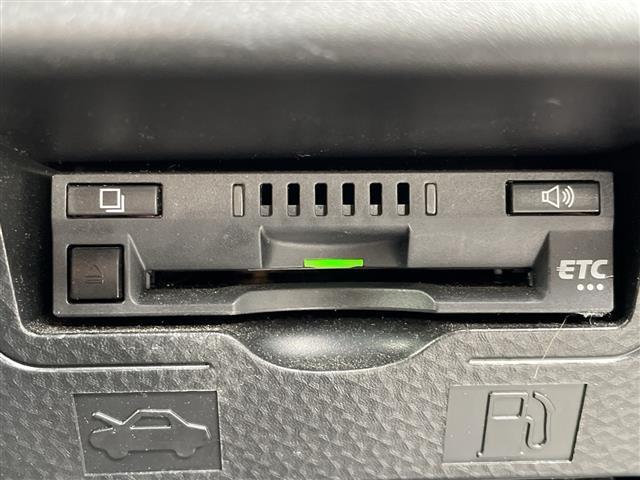 タンク カスタムＧ　純正ナビ　ＤＶＤ／ＣＤ　フルセグＴＶ　Ｂｌｕｅｔｏｏｔｈ　バックアカメラ　ワンオーナー　アイドリングストップ　クルーズコントロール　社外ドライブレコーダー（前方）　純正フロントアエロ　後席サンシェード（5枚目）