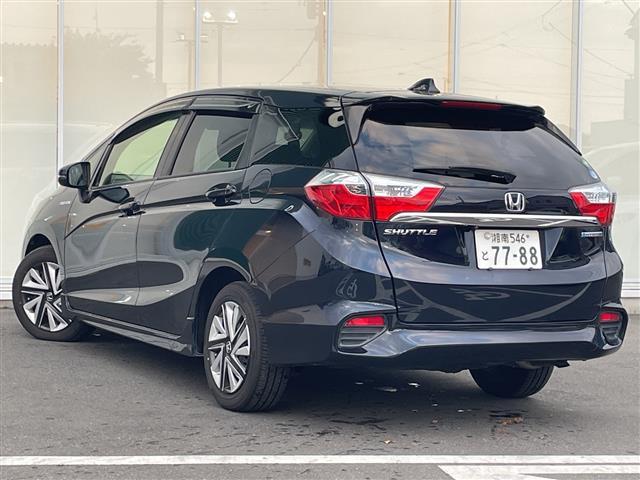 シャトル ハイブリッドX ホンダセンシング 純正ナビ 追従クルーズコントロール バックカメラ シートヒーター ビルドインETC ドライブレコーダー LEDヘッドライト フォグライト オートライト スマートキー スペアキー 純正アルミホイール(20枚目)