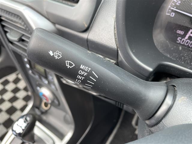 コペン ローブ　純正ナビ／フルセグＴＶ／ＣＤ／ＤＶＤ／Ｂｌｕｅｔｏｏｔｈ／ｉＰｏｄ　ＥＴＣ　バックカメラ　前席シートヒーター　ＭＴモード付ＡＴ　純正アルミホイール　純正フロアマット　フォグランプ（25枚目）