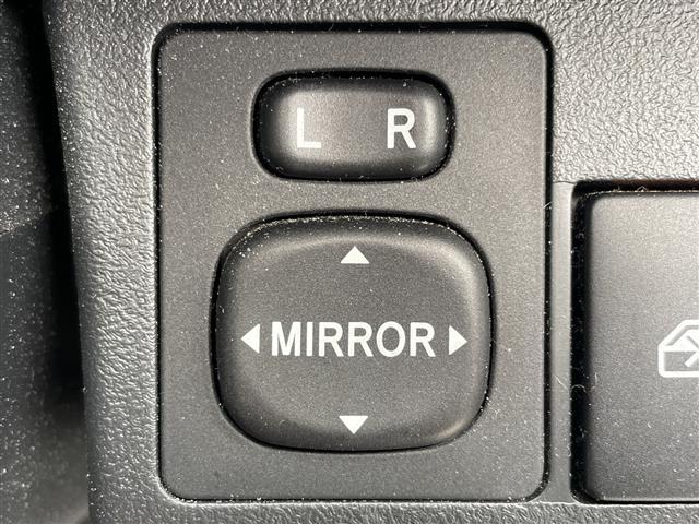 コペン ローブ　純正ナビ／フルセグＴＶ／ＣＤ／ＤＶＤ／Ｂｌｕｅｔｏｏｔｈ／ｉＰｏｄ　ＥＴＣ　バックカメラ　前席シートヒーター　ＭＴモード付ＡＴ　純正アルミホイール　純正フロアマット　フォグランプ（27枚目）