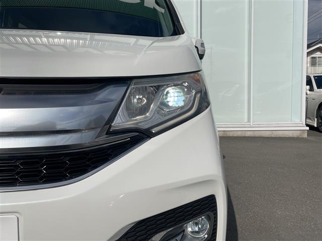 ステップワゴンスパーダ スパーダアドバンスパッケージα　純正ナビ　バックカメラ　Ｂｌｕｅｔｏｏｔｈ　リアモニター　ＥＴＣ　ワクワクゲート　片側パワースライドドア　クルコン　サイドアンダーミラー　純正フロアマット　オートライト　ＬＥＤヘッドライト（17枚目）