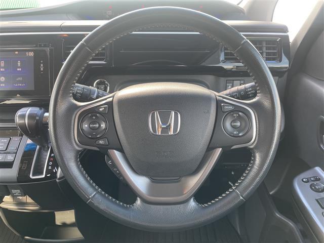 ステップワゴンスパーダ スパーダアドバンスパッケージα　純正ナビ　バックカメラ　Ｂｌｕｅｔｏｏｔｈ　リアモニター　ＥＴＣ　ワクワクゲート　片側パワースライドドア　クルコン　サイドアンダーミラー　純正フロアマット　オートライト　ＬＥＤヘッドライト（24枚目）