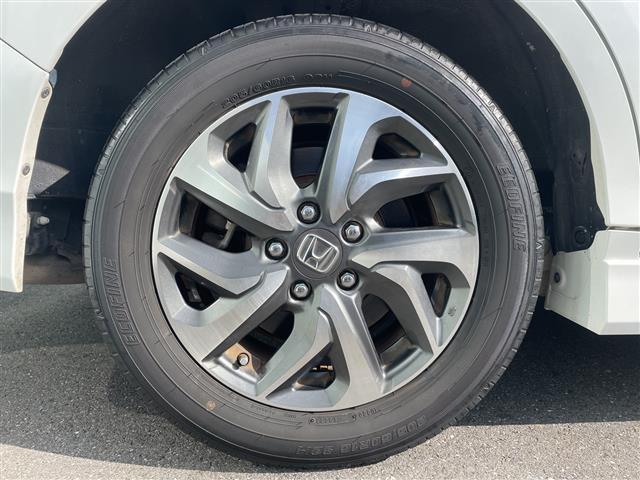 ステップワゴンスパーダ スパーダアドバンスパッケージα　純正ナビ　バックカメラ　Ｂｌｕｅｔｏｏｔｈ　リアモニター　ＥＴＣ　ワクワクゲート　片側パワースライドドア　クルコン　サイドアンダーミラー　純正フロアマット　オートライト　ＬＥＤヘッドライト（39枚目）