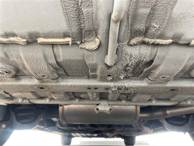 ステップワゴンスパーダ スパーダアドバンスパッケージα　純正ナビ　バックカメラ　Ｂｌｕｅｔｏｏｔｈ　リアモニター　ＥＴＣ　ワクワクゲート　片側パワースライドドア　クルコン　サイドアンダーミラー　純正フロアマット　オートライト　ＬＥＤヘッドライト（41枚目）