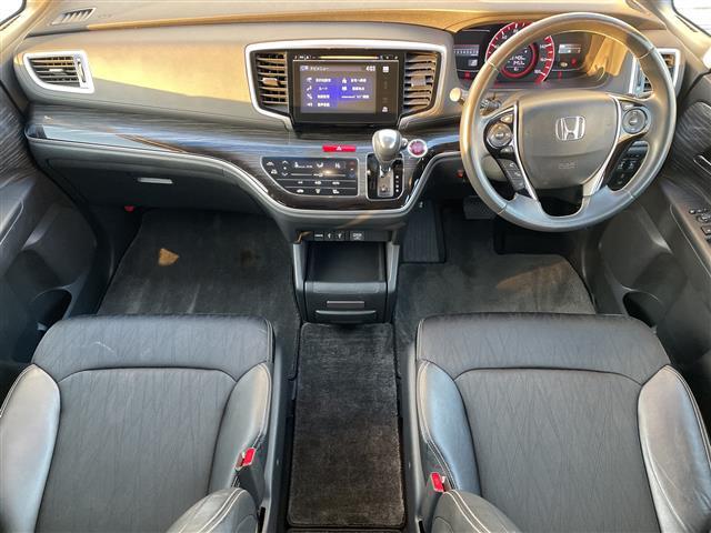 オデッセイ 　純正ナビ　両側パワースライドドア　クルーズコントロール　バックカメラ　ビルドインＥＴＣ　ＬＥＤヘッドライト　フォグライト　オートライト　電動格納ミラー　プッシュスタート　スマートキー（2枚目）