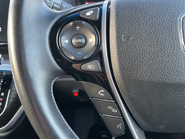 オデッセイ 　純正ナビ　両側パワースライドドア　クルーズコントロール　バックカメラ　ビルドインＥＴＣ　ＬＥＤヘッドライト　フォグライト　オートライト　電動格納ミラー　プッシュスタート　スマートキー（11枚目）