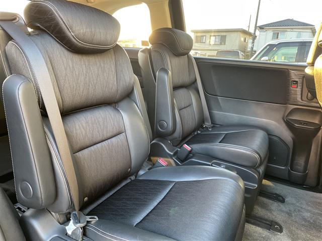 オデッセイ 　純正ナビ　両側パワースライドドア　クルーズコントロール　バックカメラ　ビルドインＥＴＣ　ＬＥＤヘッドライト　フォグライト　オートライト　電動格納ミラー　プッシュスタート　スマートキー（13枚目）