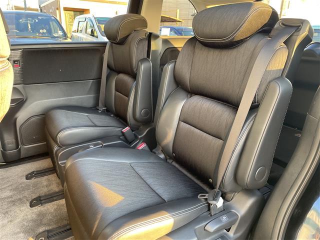 オデッセイ 　純正ナビ　両側パワースライドドア　クルーズコントロール　バックカメラ　ビルドインＥＴＣ　ＬＥＤヘッドライト　フォグライト　オートライト　電動格納ミラー　プッシュスタート　スマートキー（16枚目）