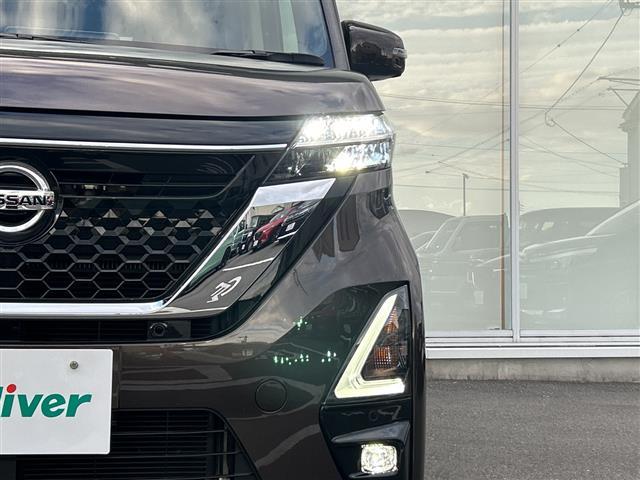 ルークス ハイウェイスター　Ｘ　純正ナビ　Ｂｌｕｅｔｏｏｔｈ　アラウンドビューモニター　ＥＴＣ２．０　　前後ドラレコ　両側パワースライドドア　ＳＯＳボタン　純正フロアマット　ロールサンシェード　パーソナルテーブル（17枚目）