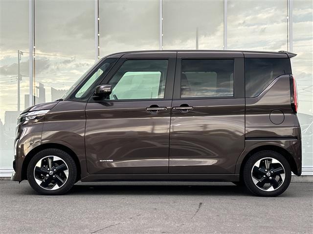 ルークス ハイウェイスター　Ｘ　純正ナビ　Ｂｌｕｅｔｏｏｔｈ　アラウンドビューモニター　ＥＴＣ２．０　　前後ドラレコ　両側パワースライドドア　ＳＯＳボタン　純正フロアマット　ロールサンシェード　パーソナルテーブル（21枚目）