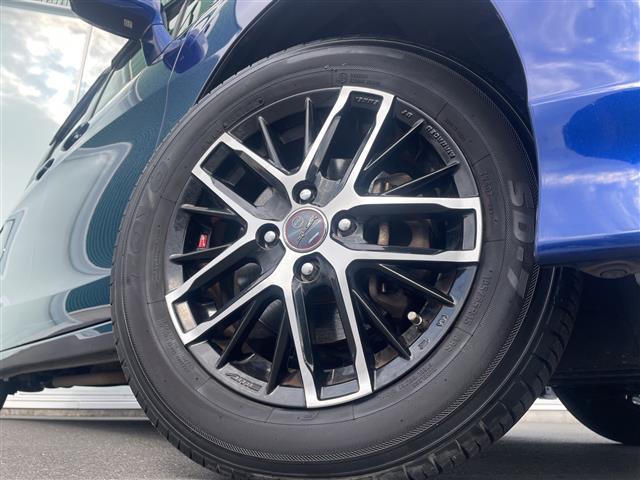 フリード Ｇ　ジャストセレクション　スマートキー　社外ナビ　Ｂｌｕｅｔｏｏｔｈ　バックカメラ　ＡＬＰＩＮＥ後席モニター　ＥＴＣ　前後ドラレコ　片側パワスラ　純正フロアマット　社外アルミ（18枚目）