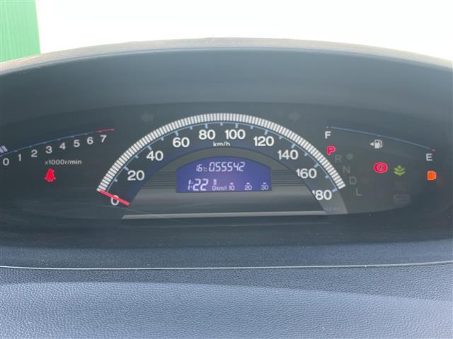 フリード Ｇ　ジャストセレクション　スマートキー　社外ナビ　Ｂｌｕｅｔｏｏｔｈ　バックカメラ　ＡＬＰＩＮＥ後席モニター　ＥＴＣ　前後ドラレコ　片側パワスラ　純正フロアマット　社外アルミ（23枚目）