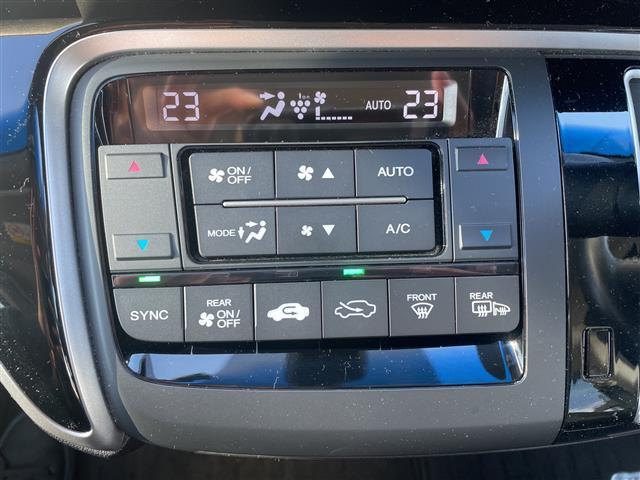 ステップワゴンスパーダ スパーダ　ホンダセンシング　純正ＨＤＤナビ　両側パワースライドドア　追従式クルーズコントロール　バックカメラ　ドライブレコーダー／デジタルミラー　プッシュスタート／スマートキー　パドルシフト　ＬＥＤヘッド　フォグランプ　純正ＡＷ（9枚目）