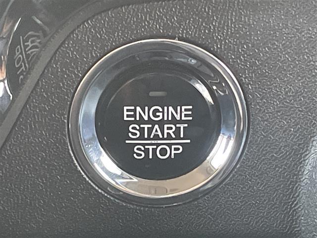 ステップワゴンスパーダ スパーダ　ホンダセンシング　純正ＨＤＤナビ　両側パワースライドドア　追従式クルーズコントロール　バックカメラ　ドライブレコーダー／デジタルミラー　プッシュスタート／スマートキー　パドルシフト　ＬＥＤヘッド　フォグランプ　純正ＡＷ（10枚目）