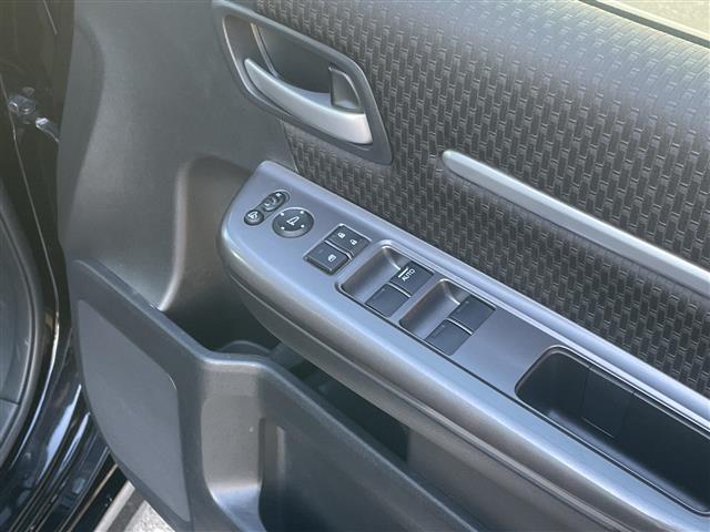 ステップワゴンスパーダ スパーダ　ホンダセンシング　純正ＨＤＤナビ　両側パワースライドドア　追従式クルーズコントロール　バックカメラ　ドライブレコーダー／デジタルミラー　プッシュスタート／スマートキー　パドルシフト　ＬＥＤヘッド　フォグランプ　純正ＡＷ（38枚目）