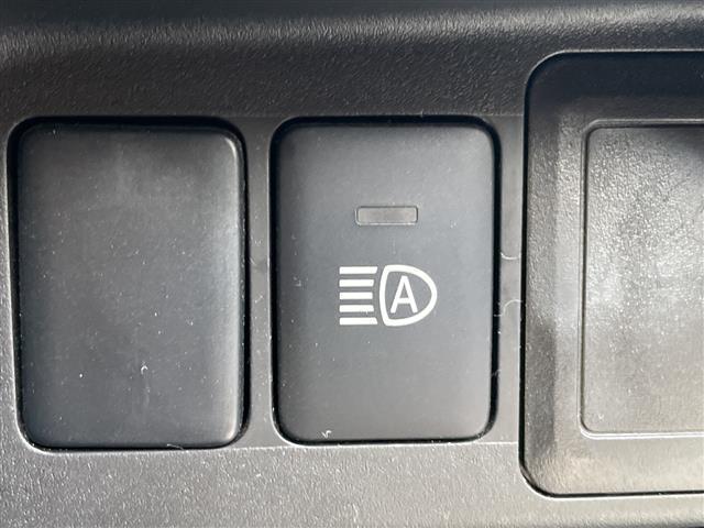 デイズ ハイウェイスター　Ｘ　純正ナビ　全周囲カメラ　ＥＴＣ　ドライブレコーダー　ＬＥＤヘッドライト　フォグライト　オートマチックハイビーム　オートライト　スマートキー　プッシュスタート　社外フロアマット　社外アルミホイール（8枚目）