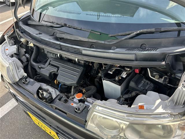 タント カスタムＬ　ｃｌａｒｉｏｎ製ＨＤＤナビ　片側イージークローザードア　純正１５インチアルミホイール　純正フロアマット　フォグランプ　電動格納ミラー　スマートキー　ドアバイザー　ＥＴＣ　保証書　取扱説明書（13枚目）