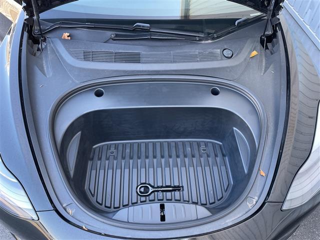 モデル3 ロングレンジ AWD ガラスルーフ純正ナビバックモニター革シートユーザー買取車ステアリングヒーターシートヒーターカードキーETCパワーシート19インチアルミ(11枚目)