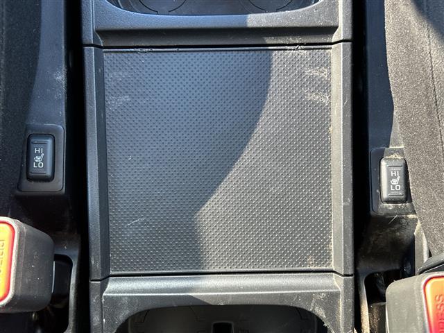 デリカＤ：５ Ｐ　ＡＬＰＩＮＥナビ　マルチアラウンドモニター　ＡｐｐｌｅＣａｒＰｌａｙ　Ａｎｄｒｏｉｄ　Ａｕｔｏ　Ｂｌｕｅｔｏｏｔｈ　ＥＴＣ２．０　　クルコン　両側パワスラ　パワーバックドア　クルコン　パドルシフト（9枚目）