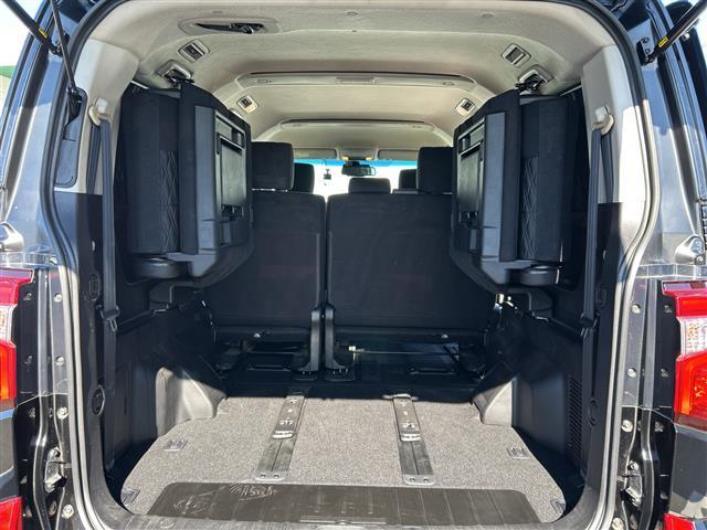 デリカＤ：５ Ｐ　ＡＬＰＩＮＥナビ　マルチアラウンドモニター　ＡｐｐｌｅＣａｒＰｌａｙ　Ａｎｄｒｏｉｄ　Ａｕｔｏ　Ｂｌｕｅｔｏｏｔｈ　ＥＴＣ２．０　　クルコン　両側パワスラ　パワーバックドア　クルコン　パドルシフト（31枚目）