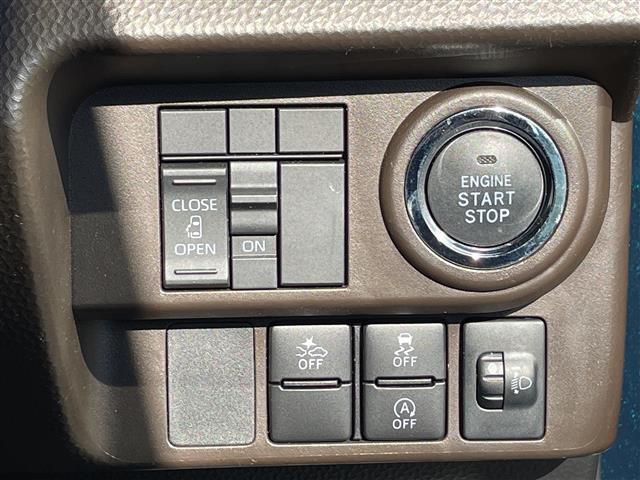 ルーミー X 純正ナビ バックカメラ ドラレコ(前後) Bluetooth DVD CD フルセグTV ビルトインETC リヤドアサンシェード サイドバイザー スマートキー プッシュスタート フルフラットシート(6枚目)