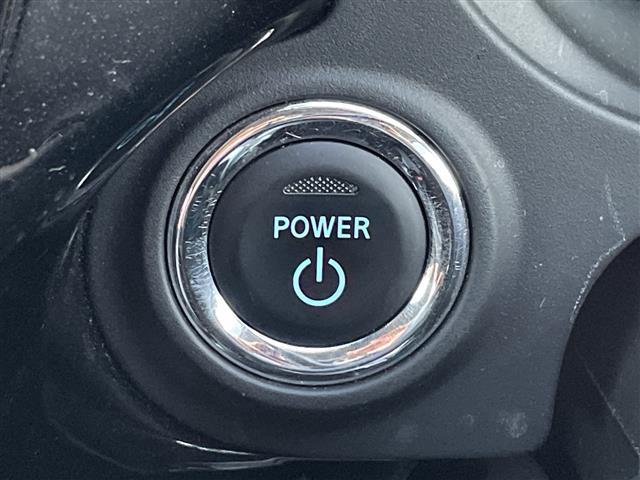 アウトランダーPHEV Gプレミアムパッケージ 純正ナビ 4WD スペアキー1本 全方位カメラ ステアリングヒーター ヒートシーター ドラレコ ETC 電動リアゲート パワーシート レザーシート コーナーセンサー 純正AW 純正フロアマット(10枚目)