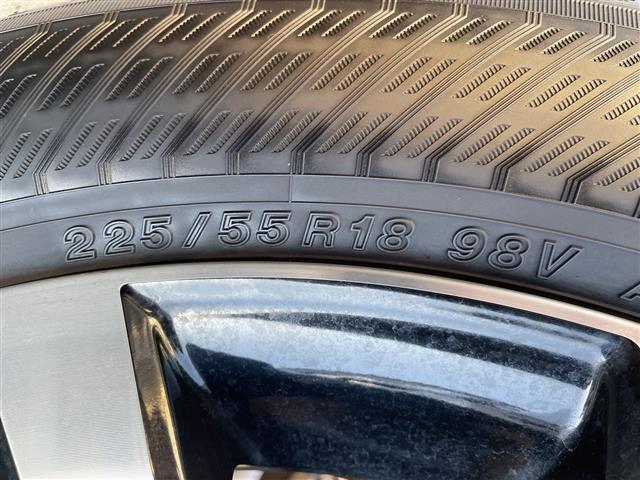 アウトランダーPHEV Gプレミアムパッケージ 純正ナビ 4WD スペアキー1本 全方位カメラ ステアリングヒーター ヒートシーター ドラレコ ETC 電動リアゲート パワーシート レザーシート コーナーセンサー 純正AW 純正フロアマット(39枚目)