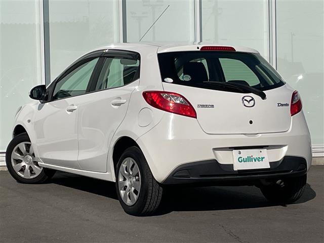 デミオ １３Ｃ　カーオーディオ　リモコンキー　ドアバイザー　ハロゲンヘッドライト　純正フロアマット　リモコンキー　ＡＢＳ　Ｗエアバック　保証書　取扱説明書　記録簿　パワーステアリング　パワーウィンドウ（20枚目）