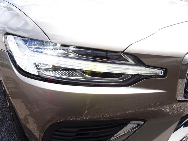 Ｖ６０ リチャージ　ＰＨＶ　Ｔ６　ＡＷＤ　インスクリプション　当社所有ボルボディーラー下取車／ＩｎｔｅｌｌｉＳａｆｅ／アイシン８速／茶革／Ｈａｒｍａｎ　Ｋａｒｄｏｎ／ナビ＆地デジ＆３６０°モニター＆ＥＴＣ２．０＆オーディオディスプレイ＆オレフォス社製ガラスノブ（27枚目）