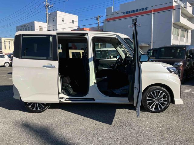 トール カスタムＧ　ターボ　衝突被害軽減ブレーキ／横滑り防止装置／両側パワースライドドア／アダプティブクルーズコントロール／プッシュボタンスタート／オートライト／オートハイビーム／ホールドモード付電動パーキングブレーキ（11枚目）