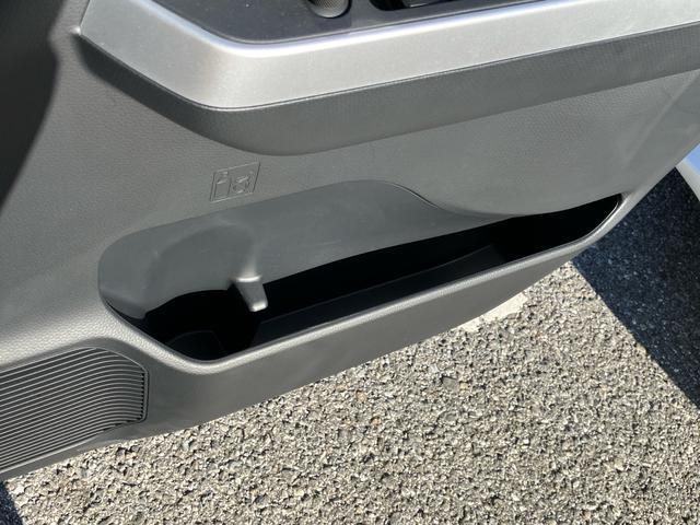 トール カスタムＧ　ターボ　衝突被害軽減ブレーキ／横滑り防止装置／両側パワースライドドア／アダプティブクルーズコントロール／プッシュボタンスタート／オートライト／オートハイビーム／ホールドモード付電動パーキングブレーキ（39枚目）