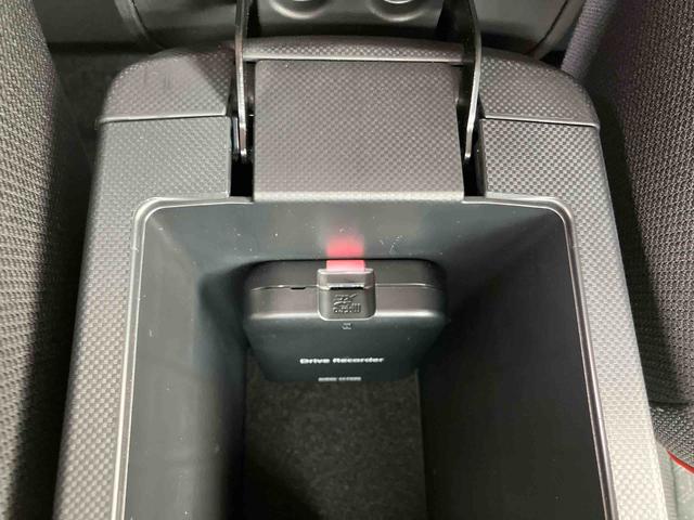 ロッキー Ｇ　パノラマカメラ連動９インチフルセグナビ（ブルートゥース対応．ＵＳＢ接続．フロント．リアドライブレコーダー連動）／ビルトインＥＴＣ／アダプティブクルーズコントロール／前席シートヒーター／リヤフォグランプ（12枚目）