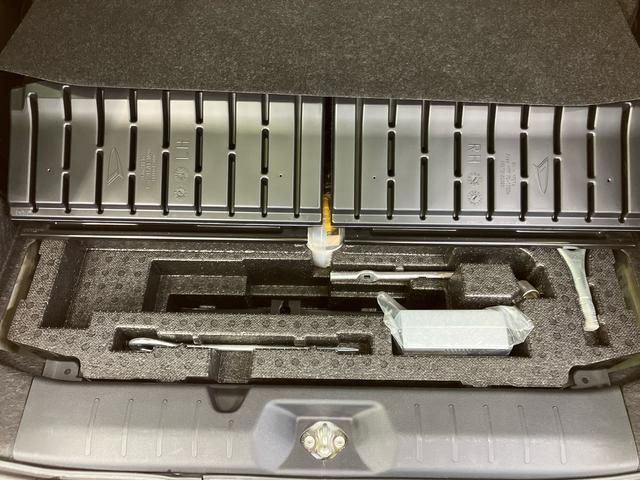 タント カスタムRS バックカメラ連動9インチフルセグナビ USB接続 ブルートゥース対応 フロント.リヤドライブレコーダー連動 ETC 前席シートヒーター バックドア大型スポイラー バックドアメッキセンターガーニッシュ(46枚目)