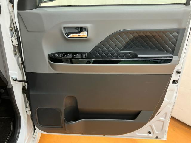 タント カスタムRS バックカメラ連動9インチフルセグナビ USB接続 ブルートゥース対応 フロント.リヤドライブレコーダー連動 ETC 前席シートヒーター バックドア大型スポイラー バックドアメッキセンターガーニッシュ(64枚目)