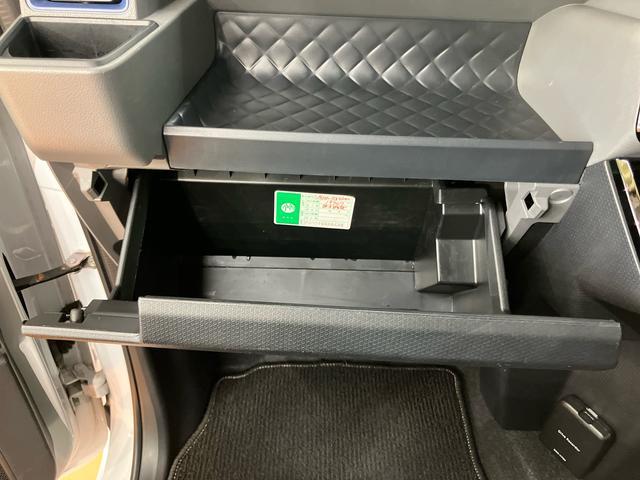 タント カスタムRS バックカメラ連動9インチフルセグナビ USB接続 ブルートゥース対応 フロント.リヤドライブレコーダー連動 ETC 前席シートヒーター バックドア大型スポイラー バックドアメッキセンターガーニッシュ(67枚目)