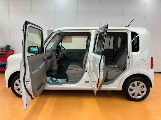 ムーヴコンテ Ｘ　ＣＤラジオチューナー　キーフリーシステム　アイドリングストップ　助手席シートバックポケット＋ショッピングフック　バニティーミラー付き左右サンバイザー　助手席シートアンダートレイ　オートエアコン（19枚目）