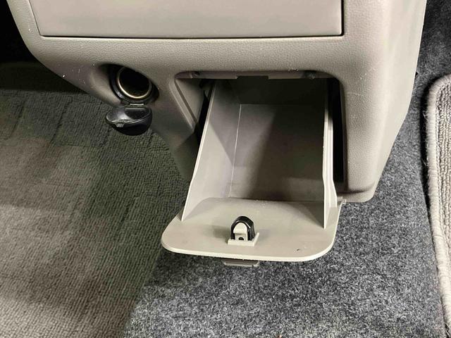 ムーヴコンテ Ｘ　ＣＤラジオチューナー　キーフリーシステム　アイドリングストップ　助手席シートバックポケット＋ショッピングフック　バニティーミラー付き左右サンバイザー　助手席シートアンダートレイ　オートエアコン（51枚目）