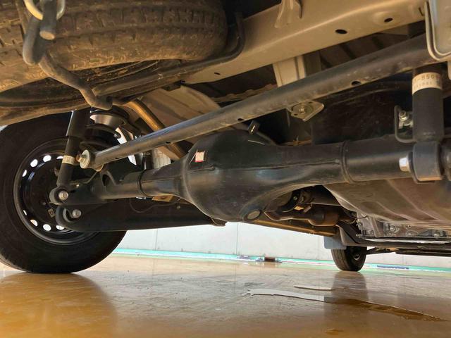 ハイゼットカーゴ デラックス 衝突回避支援システム 横滑り防止装置 アイドリングストップ オートライト オートハイビーム LEDヘッドライト オーバーヘッドシェルフ キーレスエントリー 前席パワーウインドウ 前後コーナーセンサー(58枚目)